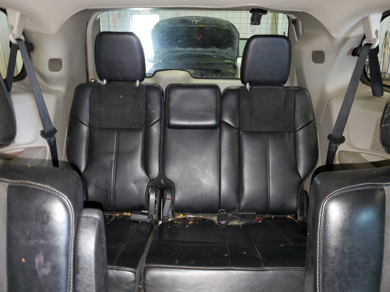 2C4RC1GG3ER184483 2014 Chrysler Town & Country Limited