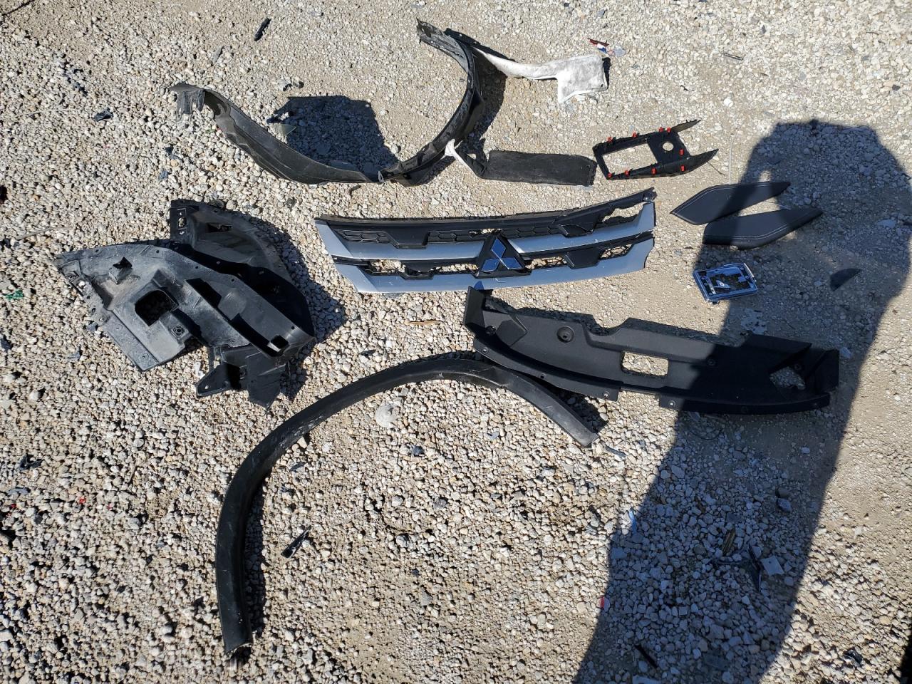 JA4AP3AU4LU020732 2020 Mitsubishi Outlander Sport Es