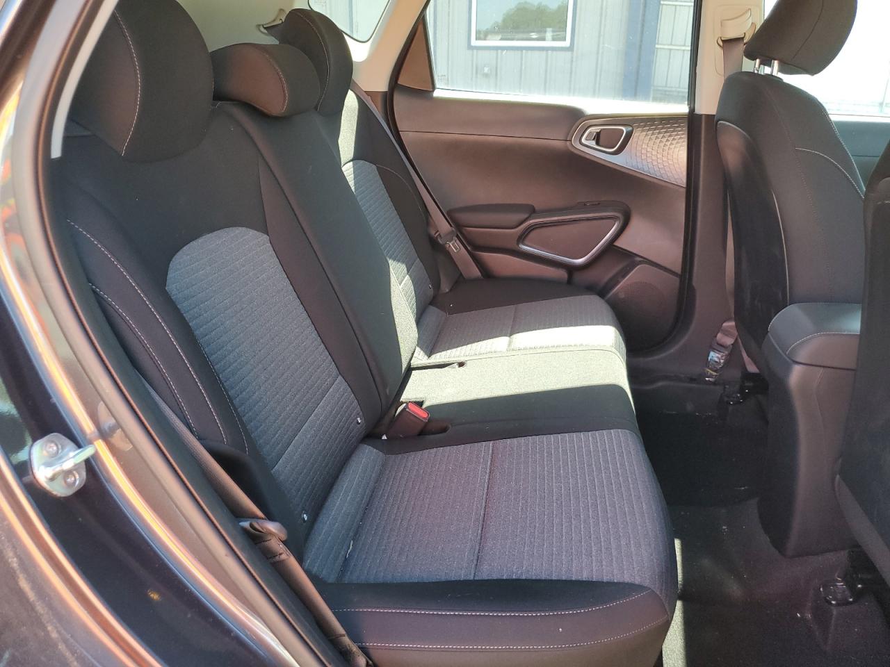 KNDJ23AU5M7796551 2021 Kia Soul Lx