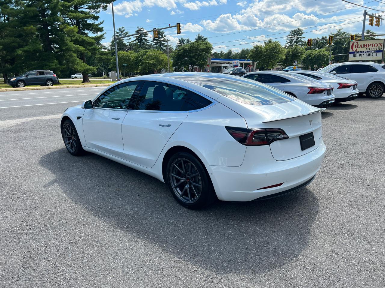 2020 Tesla Model 3 vin: 5YJ3E1EB6LF618251