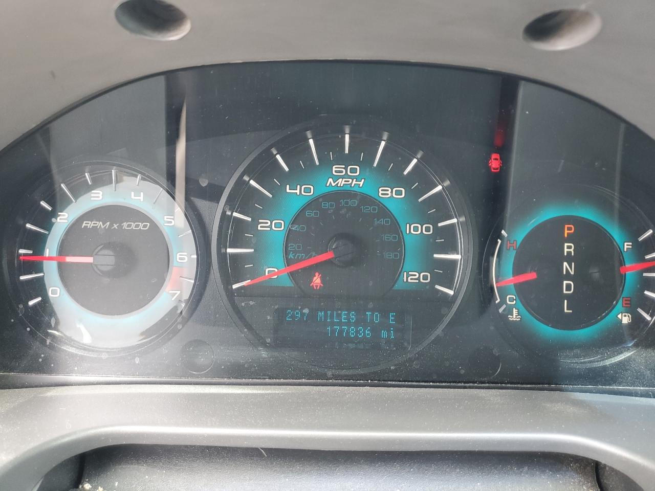 3FAHP0HAXAR149745 2010 Ford Fusion Se