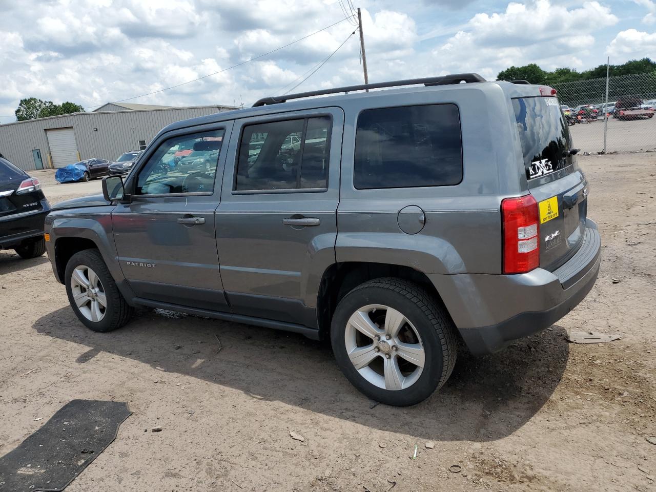 2012 Jeep Patriot Latitude vin: 1C4NJRFB7CD564211