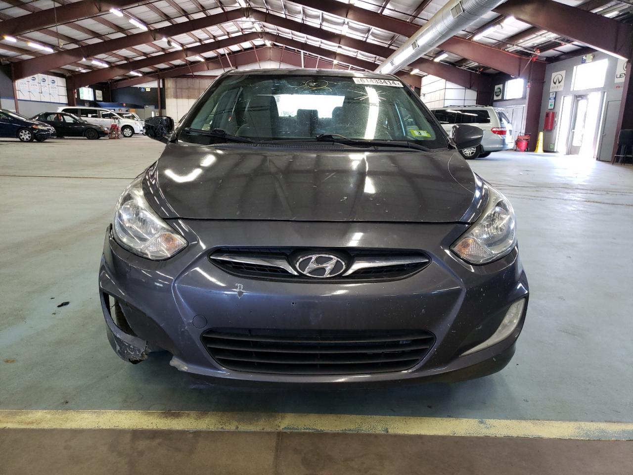 2012 Hyundai Accent Gls vin: KMHCU4AE4CU211486