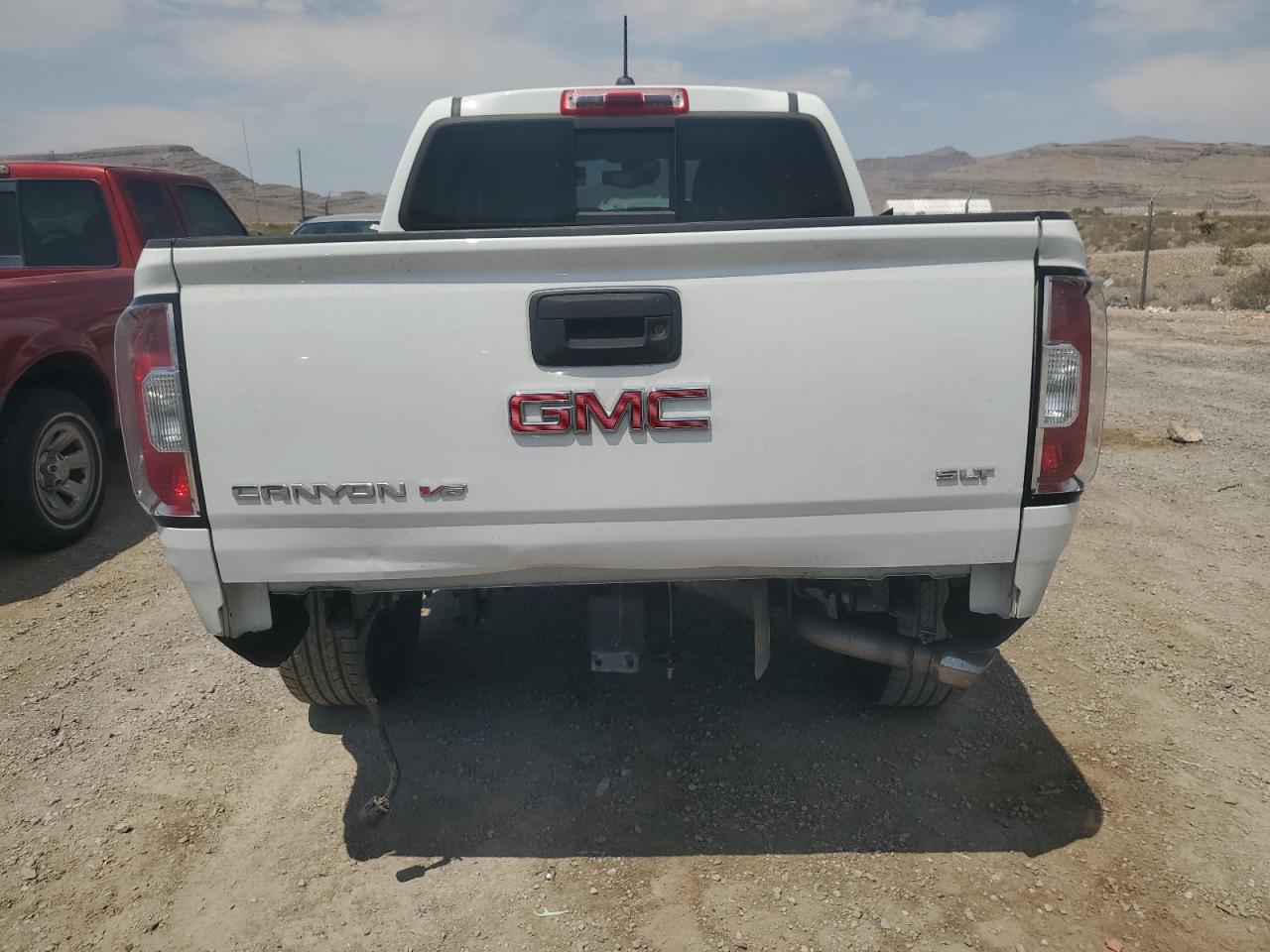 1GTG5DEN5J1232651 2018 GMC Canyon Slt