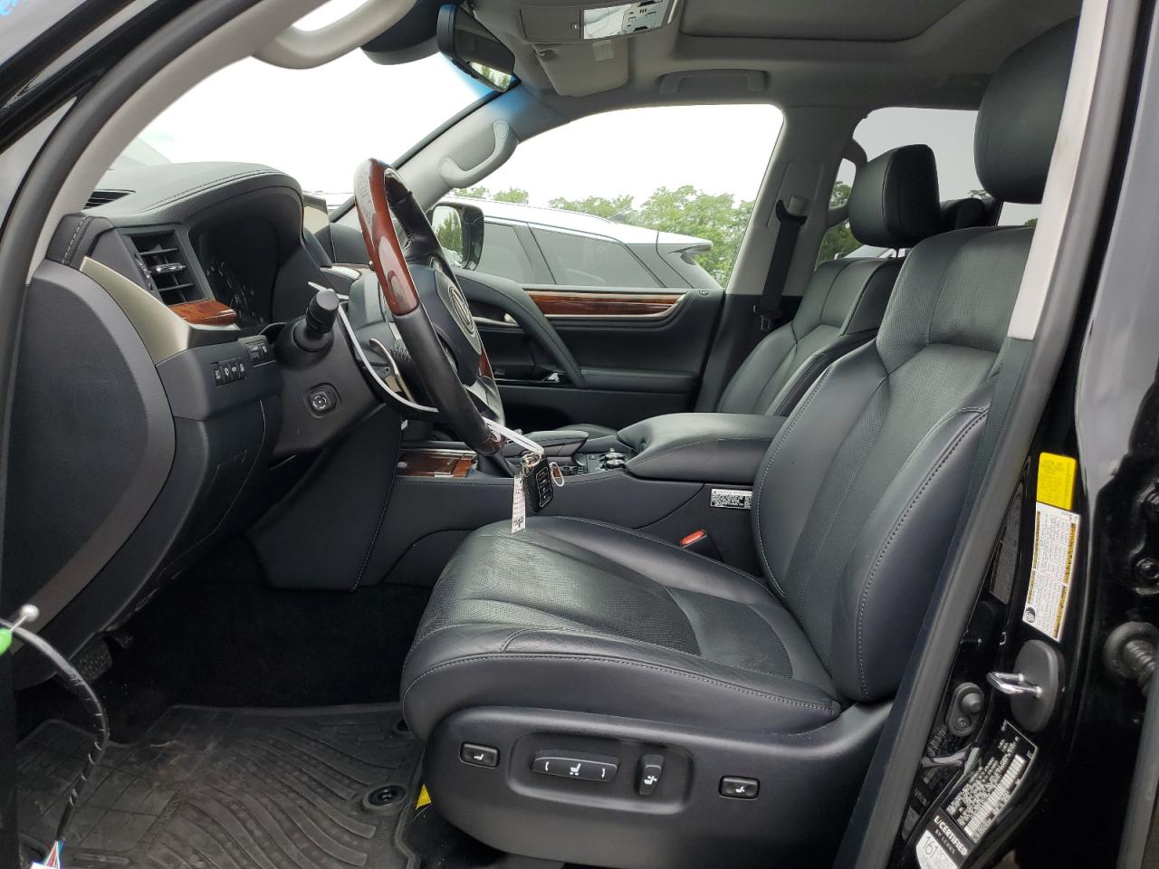 JTJDY7AX7L4317704 2020 Lexus Lx 570