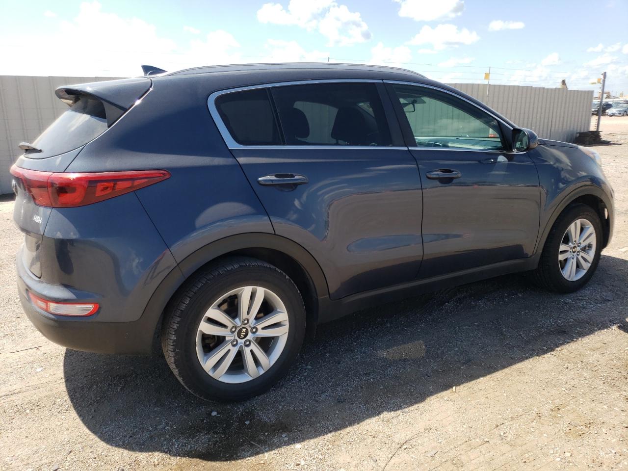 KNDPM3ACXH7231360 2017 Kia Sportage Lx