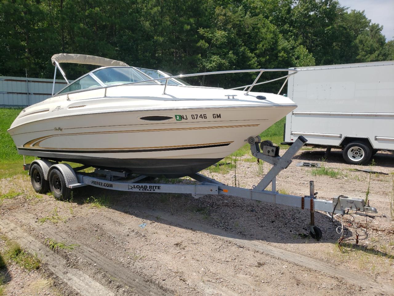 Lot #2909370672 2000 SEAR BOAT