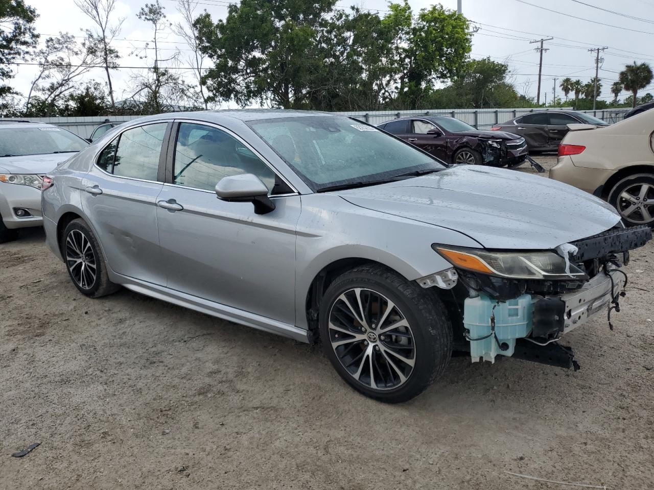 2020 Toyota Camry Se vin: 4T1G11AK8LU357419