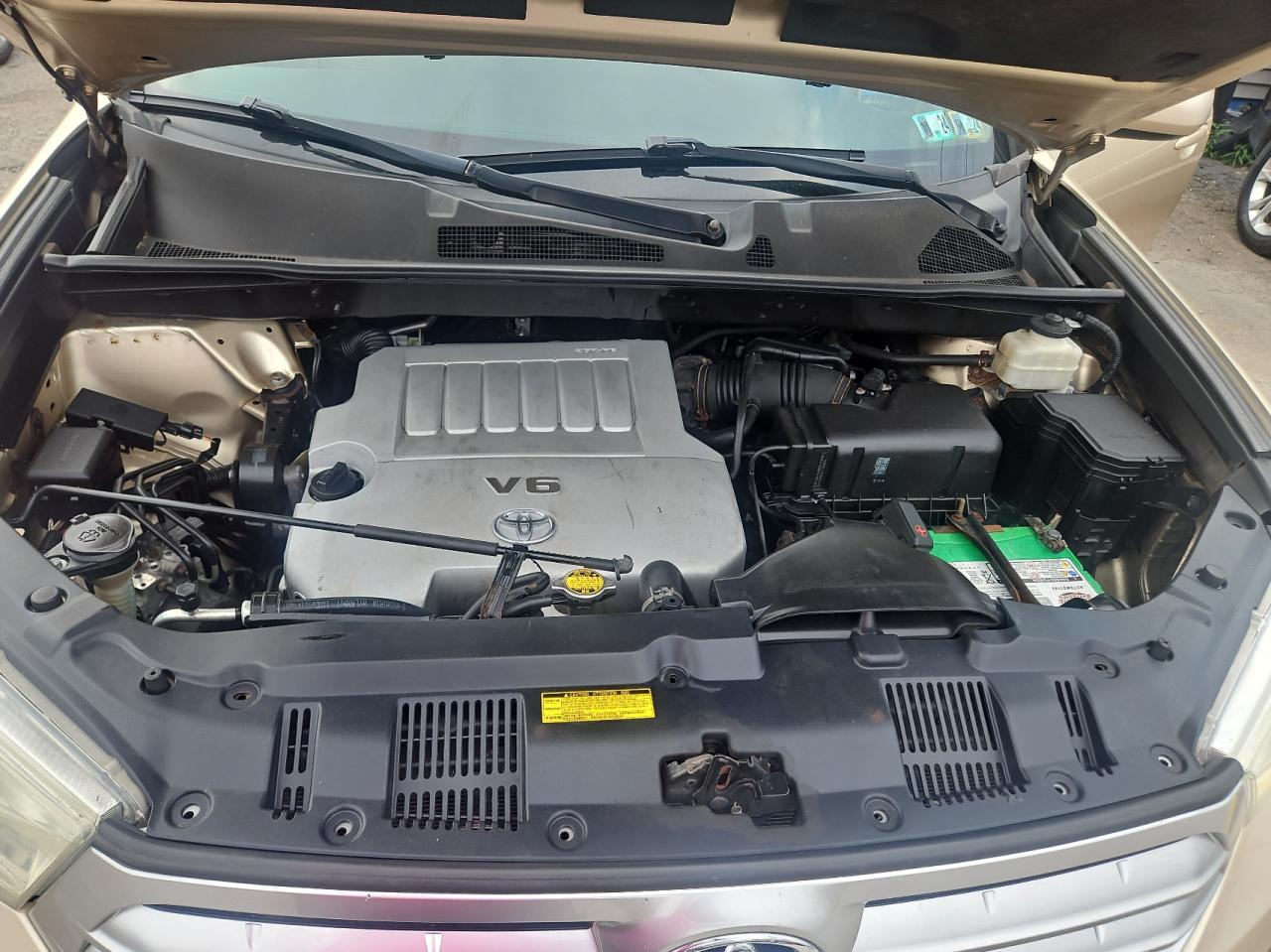 5TDBK3EH5BS074467 2011 Toyota Highlander Base