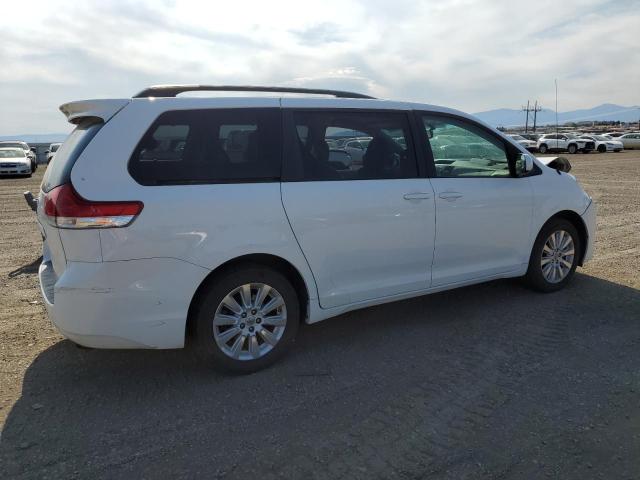 VIN 5TDJK3DC3ES093802 2014 Toyota Sienna, LE no.3