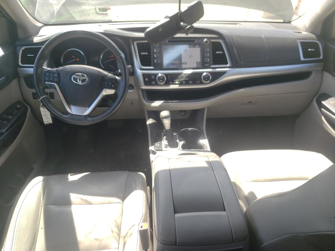 5TDJKRFH9FS223191 2015 Toyota Highlander Xle