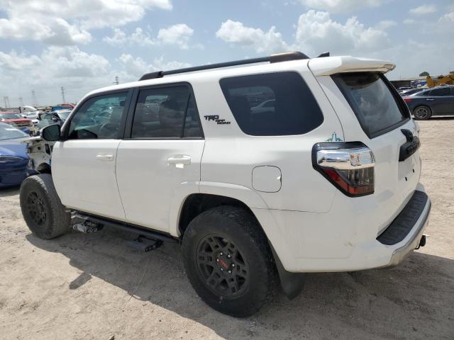 2019 TOYOTA 4RUNNER SR - JTEBU5JR2K5646469