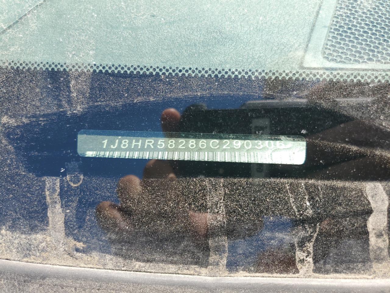 1J8HR58286C290306 2006 Jeep Grand Cherokee Limited