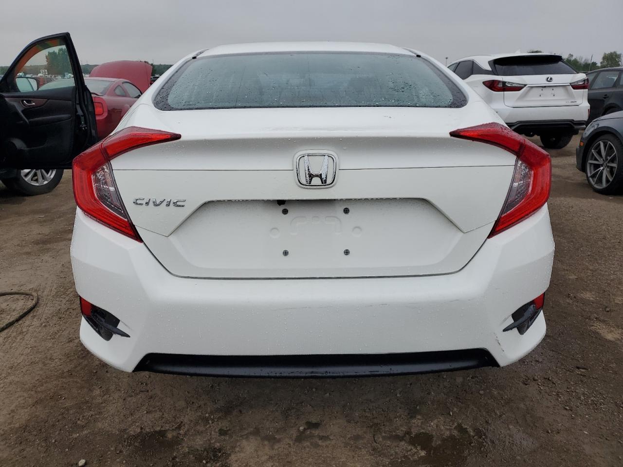 2018 Honda Civic Lx vin: 2HGFC2F57JH007445