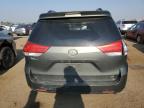 TOYOTA SIENNA LE photo