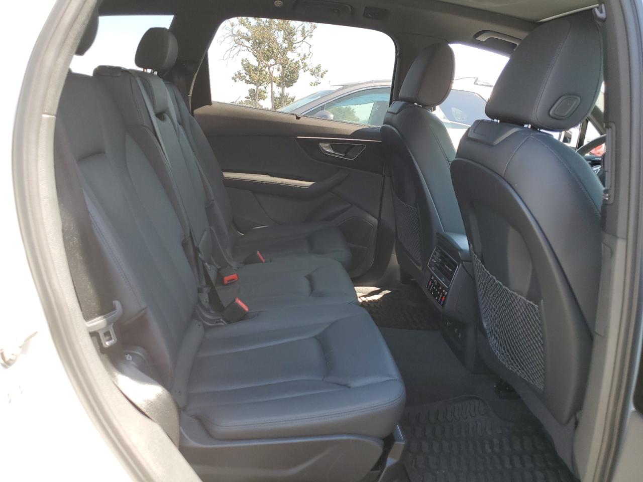 WA1VXAF71MD034937 2021 Audi Q7 Prestige