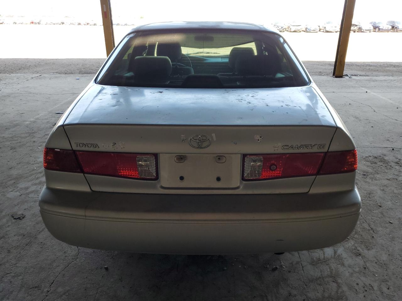 4T1BG22K8YU001833 2000 Toyota Camry Ce