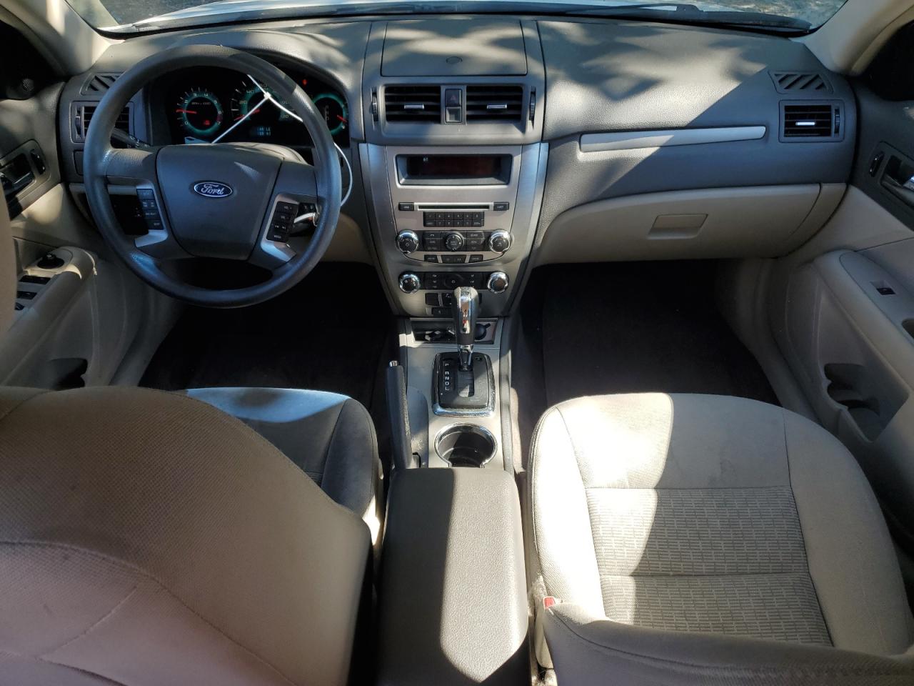 3FAHP0HA6AR198232 2010 Ford Fusion Se