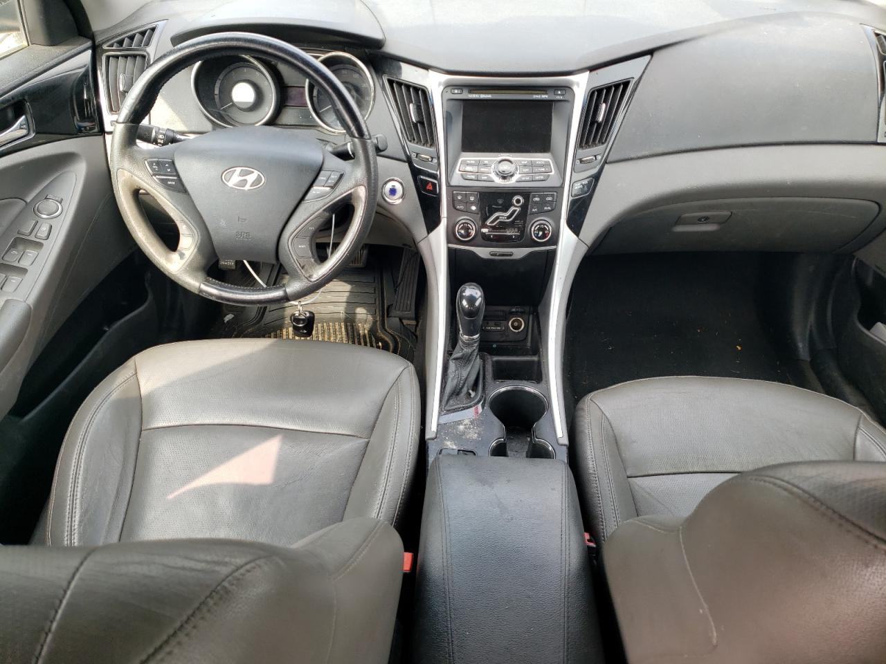 5NPEC4AC6BH176893 2011 Hyundai Sonata Se