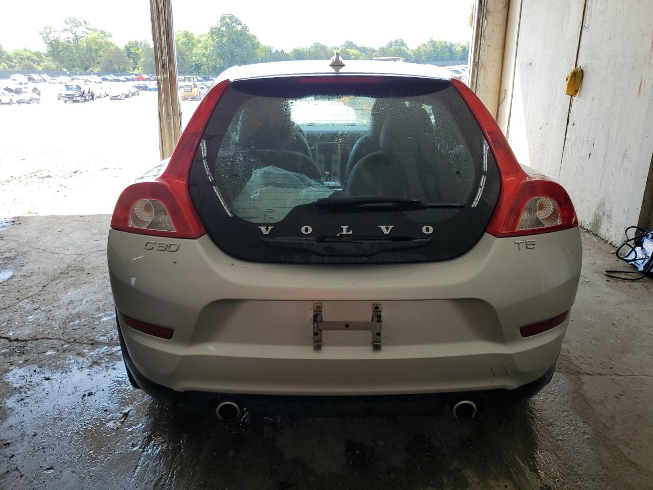 2012 Volvo C30 T5 vin: YV1672MKXC2266142