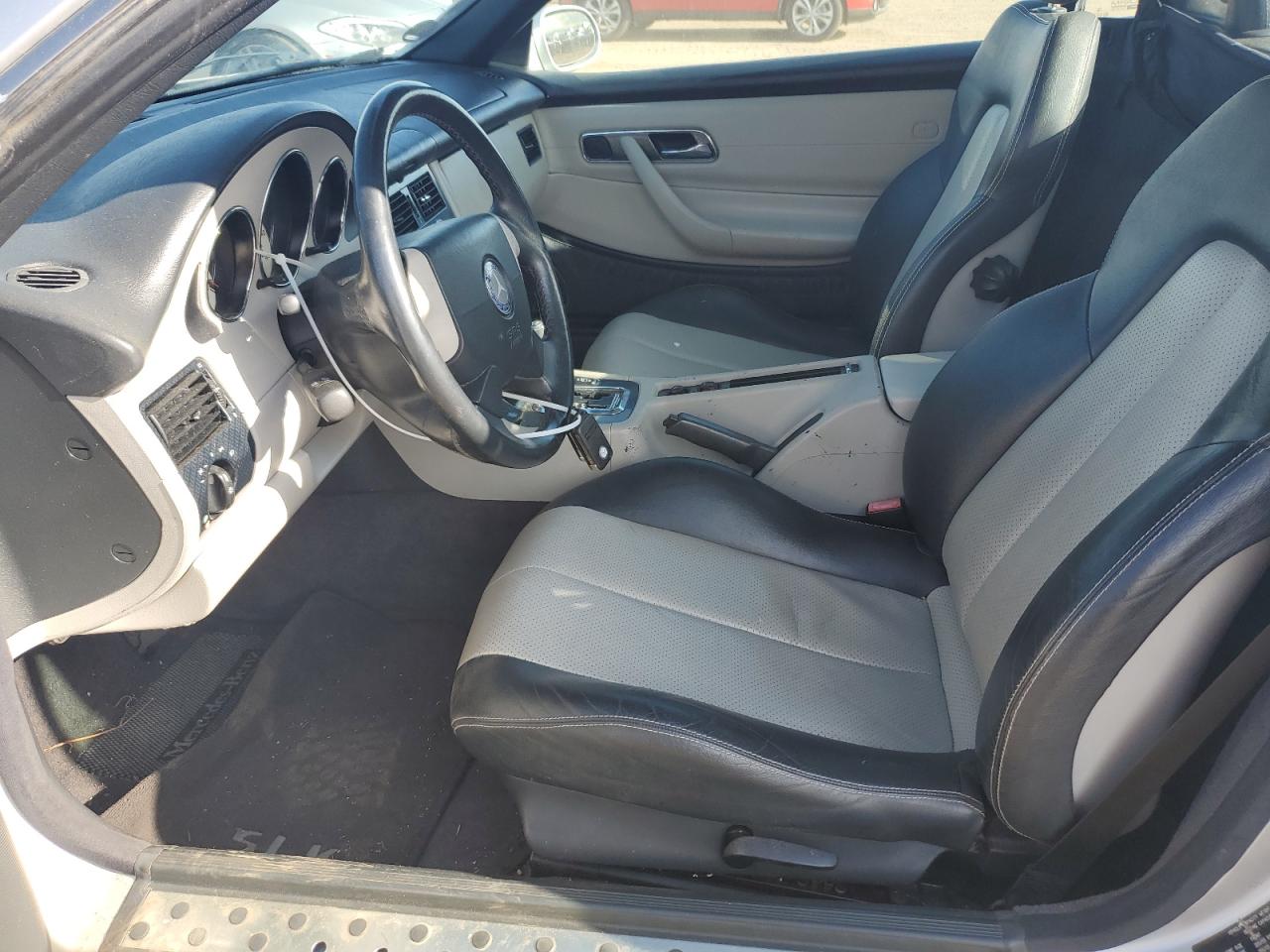 WDBKK47F1WF056148 1998 Mercedes-Benz Slk 230 Kompressor