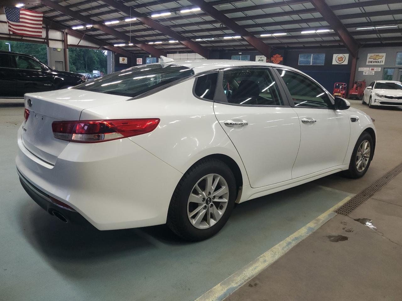 2016 Kia Optima Lx vin: KNAGT4L38G5089393