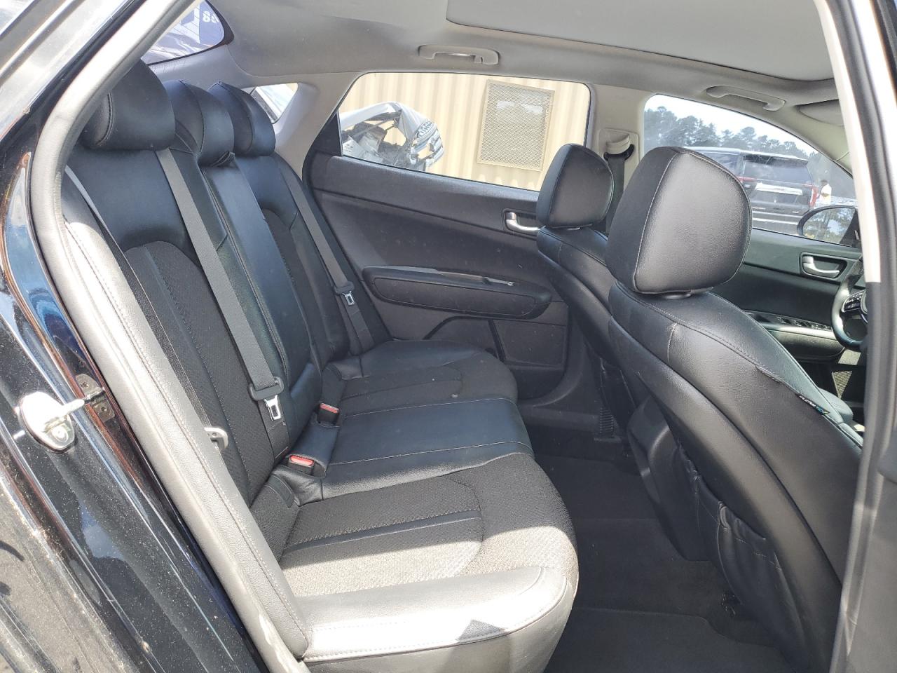 5XXGT4L36JG214056 2018 Kia Optima Lx