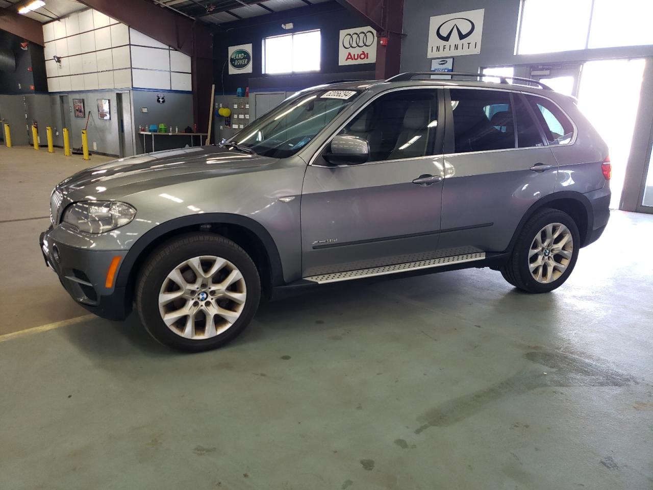 2013 BMW X5 xDrive35I vin: 5UXZV4C56D0B13000