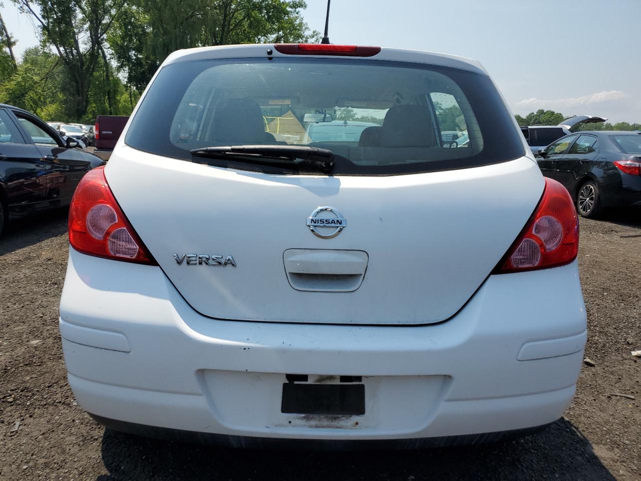 3N1BC1CP1BL490519 2011 Nissan Versa S