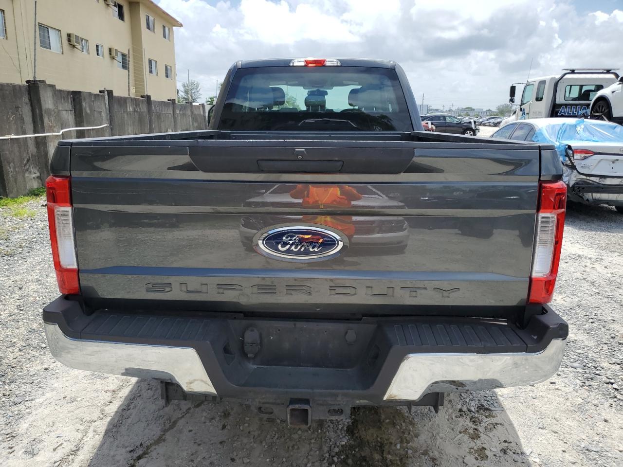 2019 Ford F350 Super Duty vin: 1FT7X3AT2KEG19595