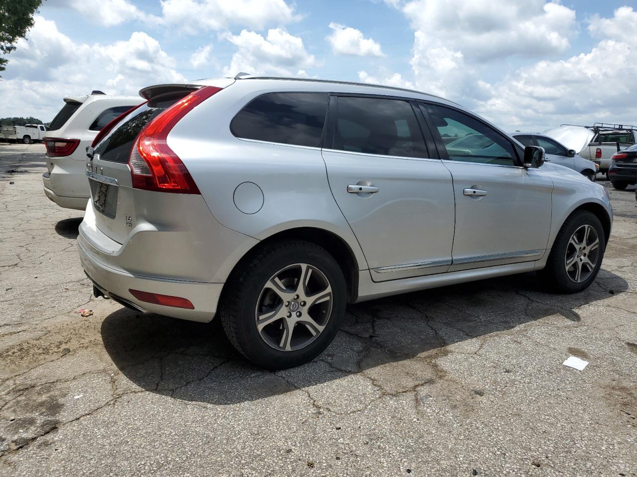 2014 Volvo Xc60 T6 vin: YV4902DZ1E2500947