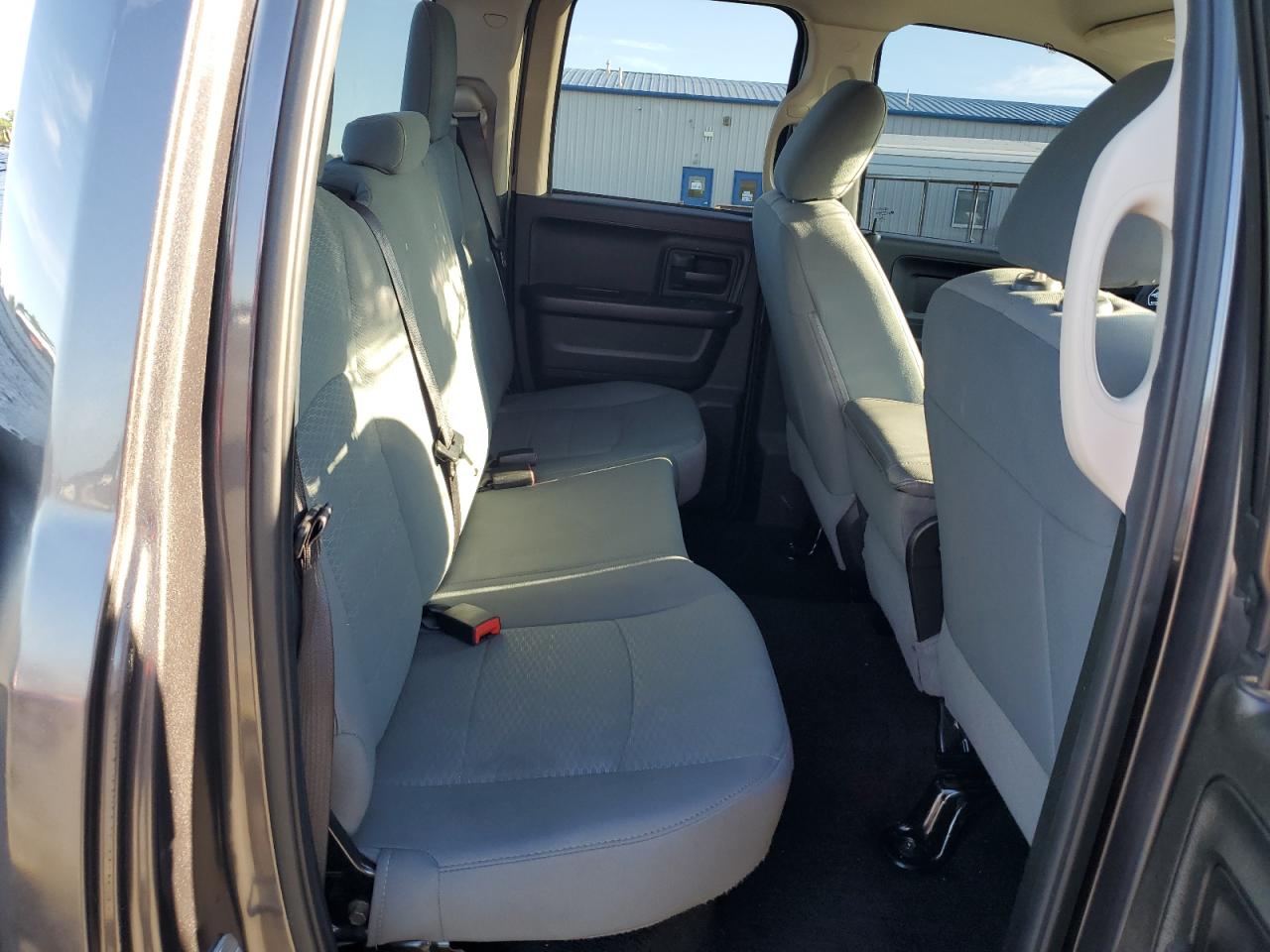 1C6RR7FT5KS517624 2019 Ram 1500 Classic Tradesman