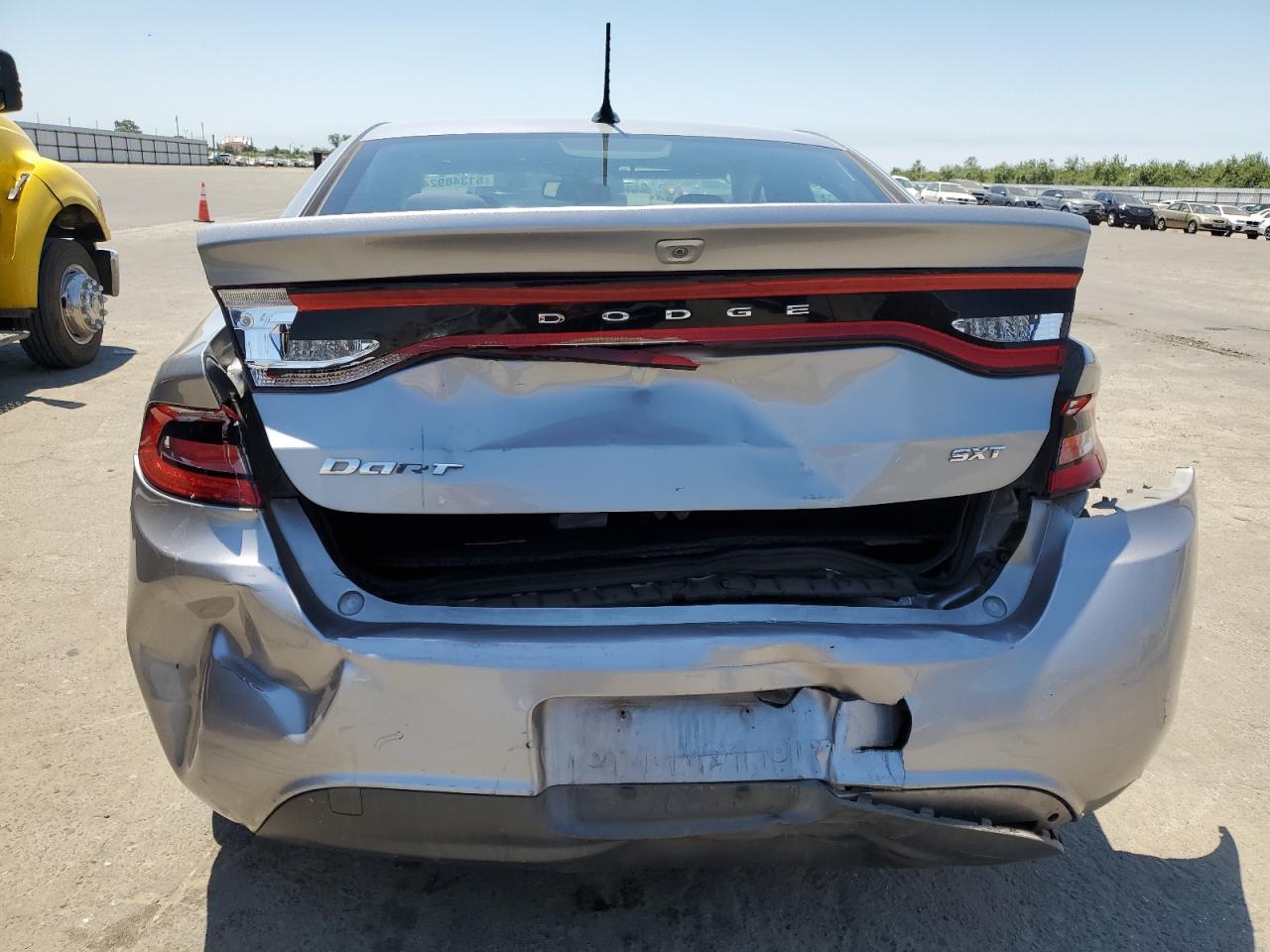 1C3CDFBB2FD180736 2015 Dodge Dart Sxt