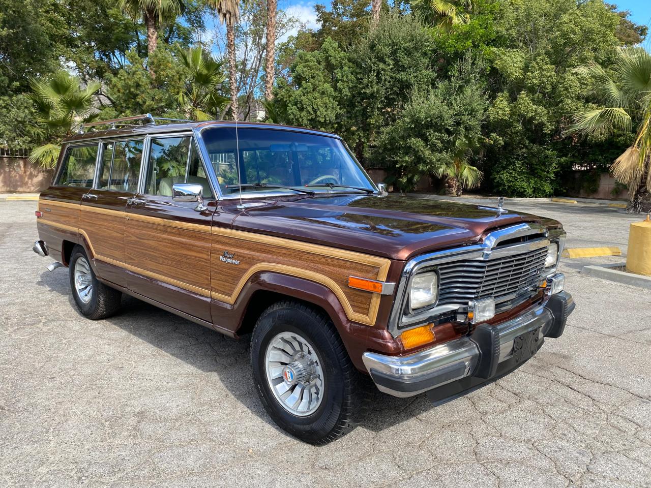 Jeep Grand Wagoneer 1984 Wagon body style