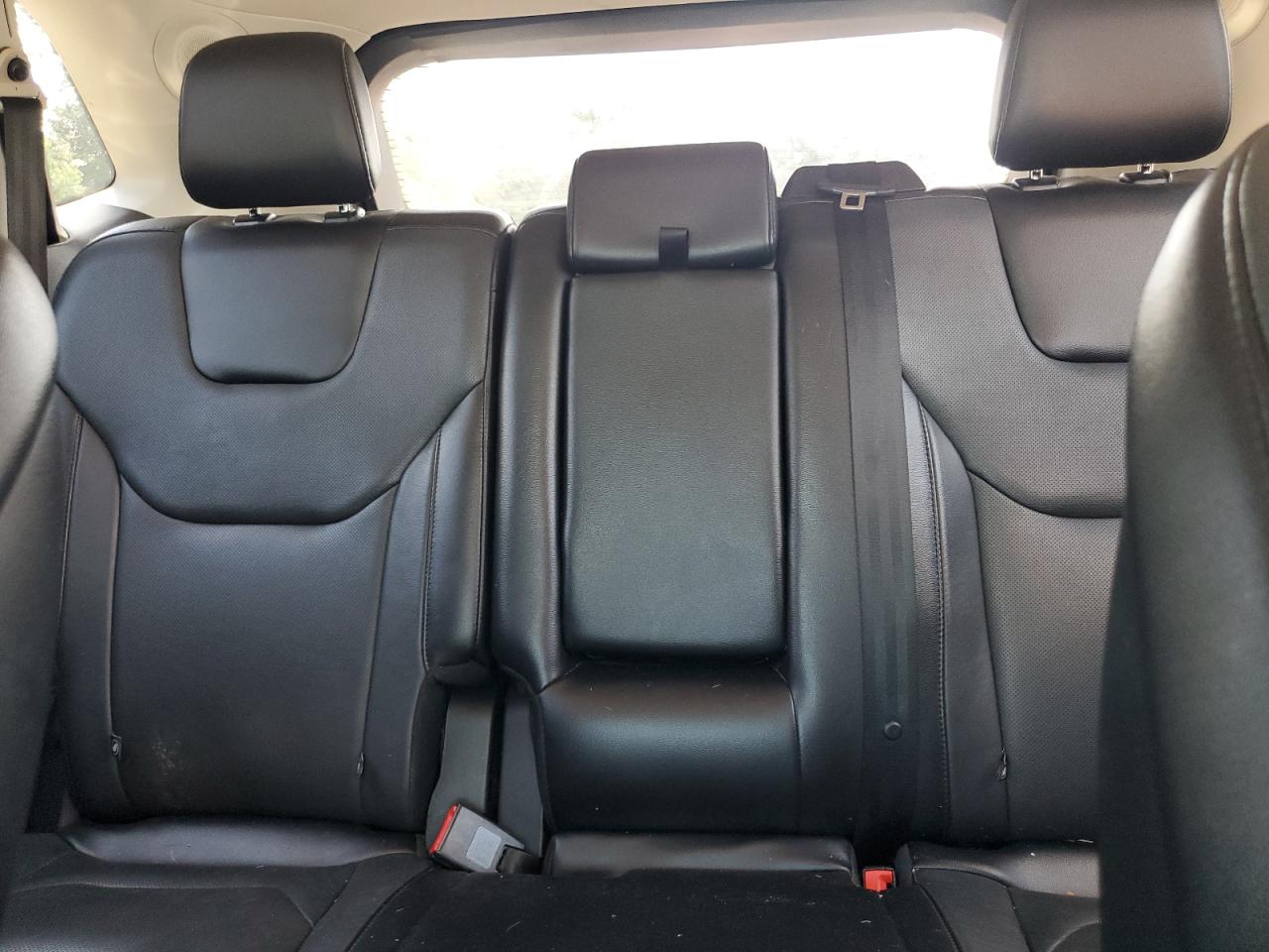 2FMPK3K8XJBB88549 2018 Ford Edge Titanium