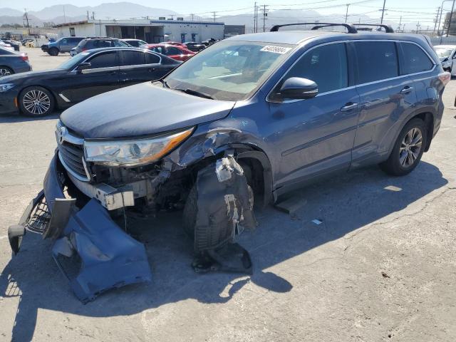 VIN 5TDBKRFHXES033225 2014 Toyota Highlander, LE no.1