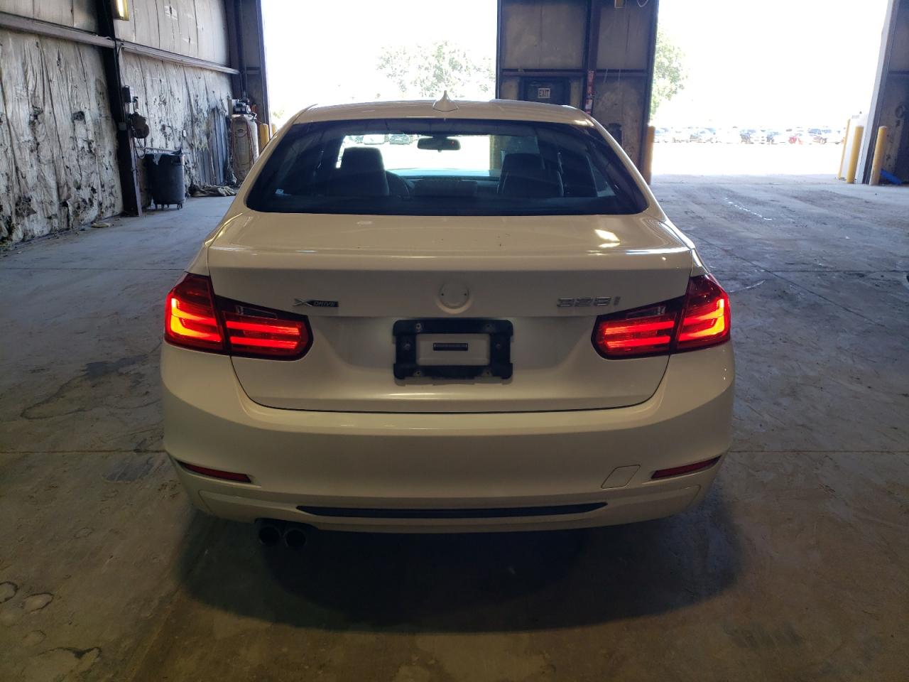 WBA3B3G51FNR87436 2015 BMW 328 Xi