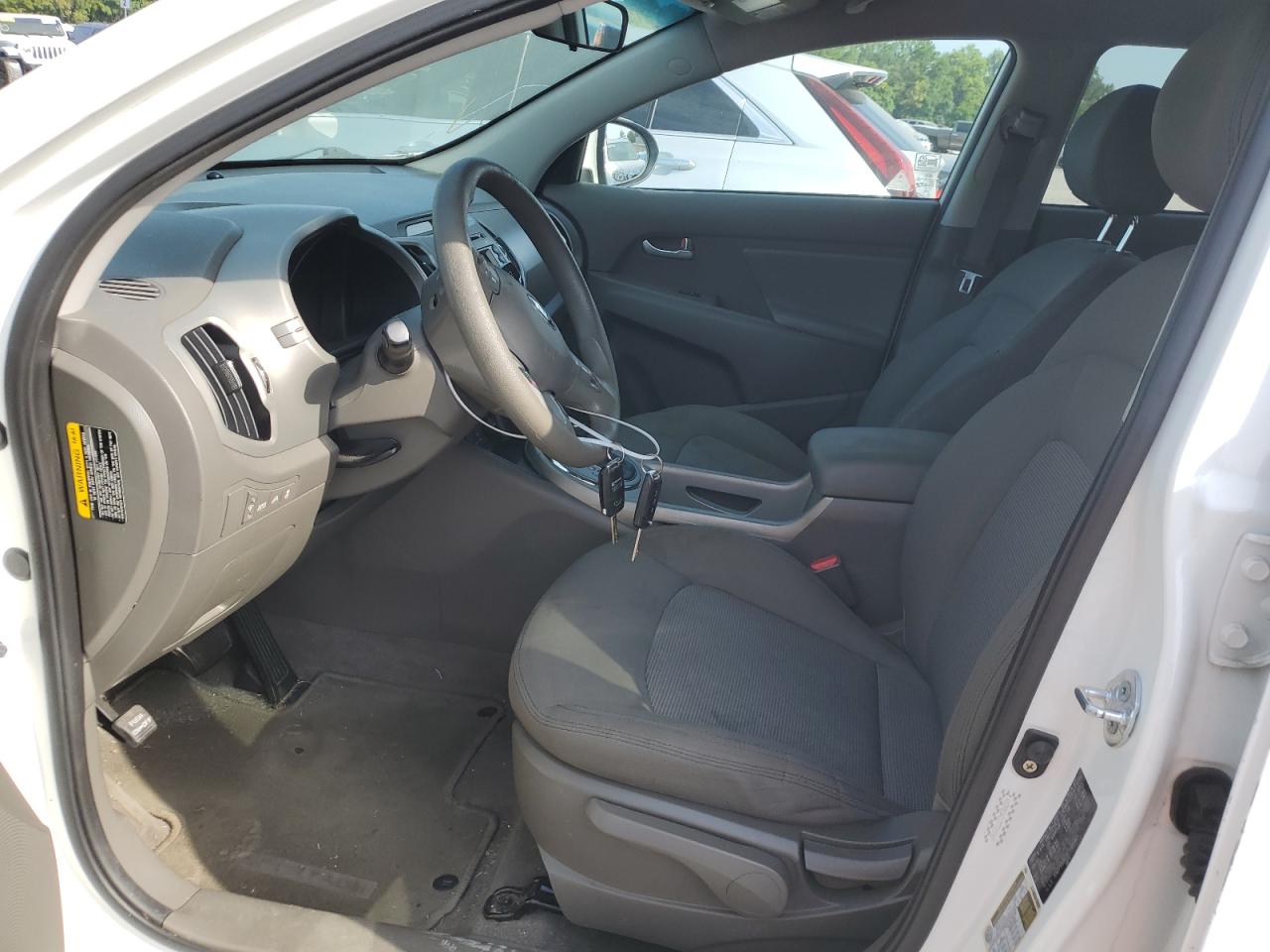 kndpb3ac1f7785969 KNDPB3AC1F7785969 2015 Kia Sportage Lx