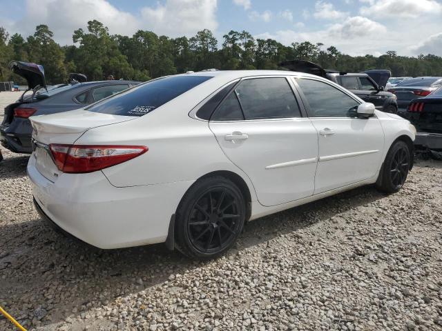 VIN 4T1BK1FK4FU557539 2015 Toyota Camry, Xse no.3