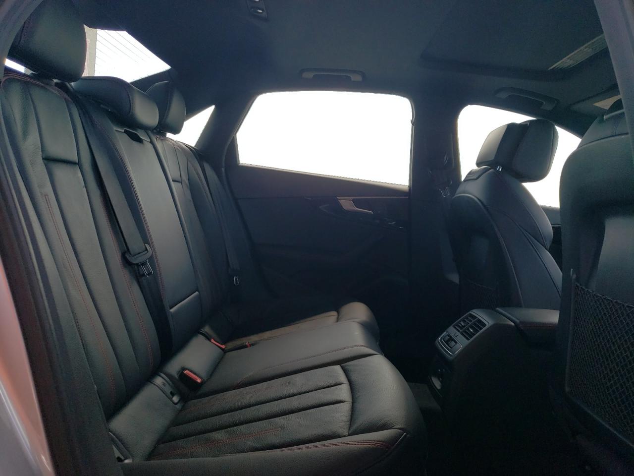 WAUENAF49JA099398 2018 Audi A4 Premium Plus