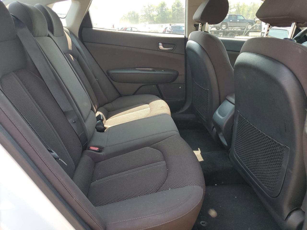 5XXGT4L3XLG419690 2020 Kia Optima Lx