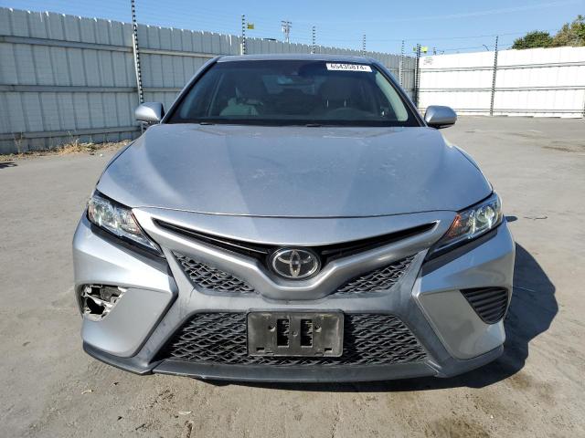 VIN 4T1B11HK5JU598979 2018 Toyota Camry, L no.5