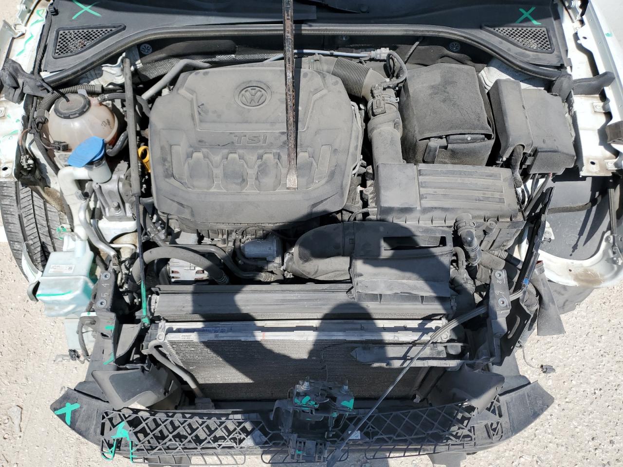 1VWBA7A33JC000630 2018 Volkswagen Passat Se