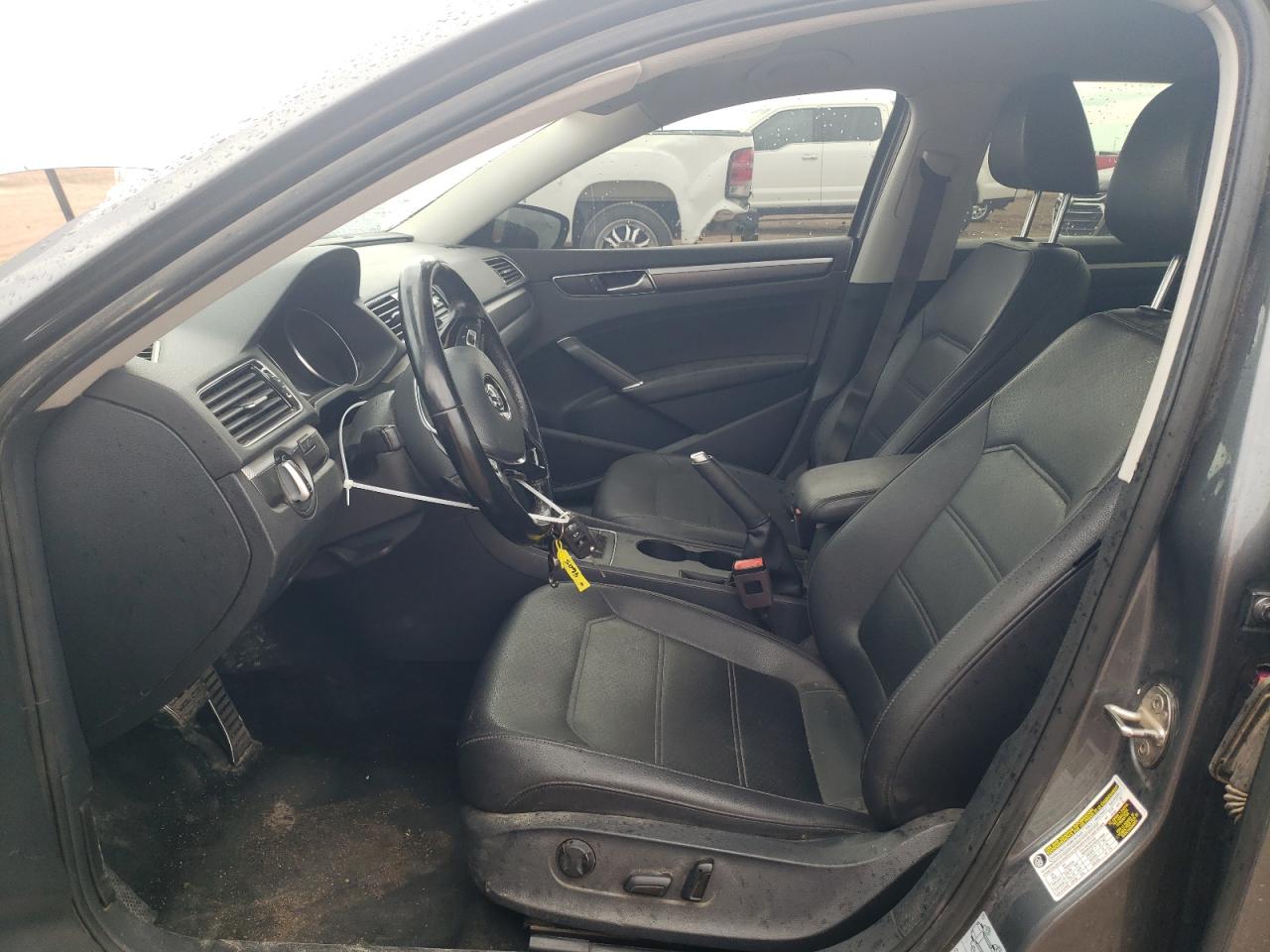 1VWAA7A36JC019605 2018 Volkswagen Passat S