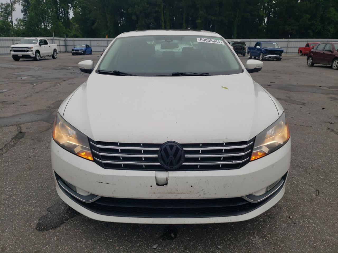 2013 Volkswagen Passat Se vin: 1VWBN7A37DC127227