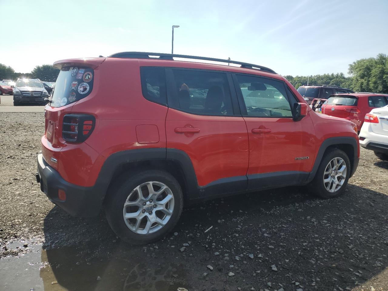 2017 Jeep Renegade Latitude vin: ZACCJABB1HPE68582