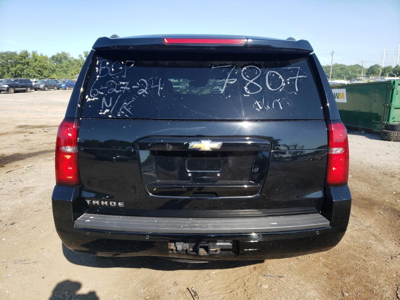 1GNSKBKCXHR137807 2017 Chevrolet Tahoe K1500 Lt