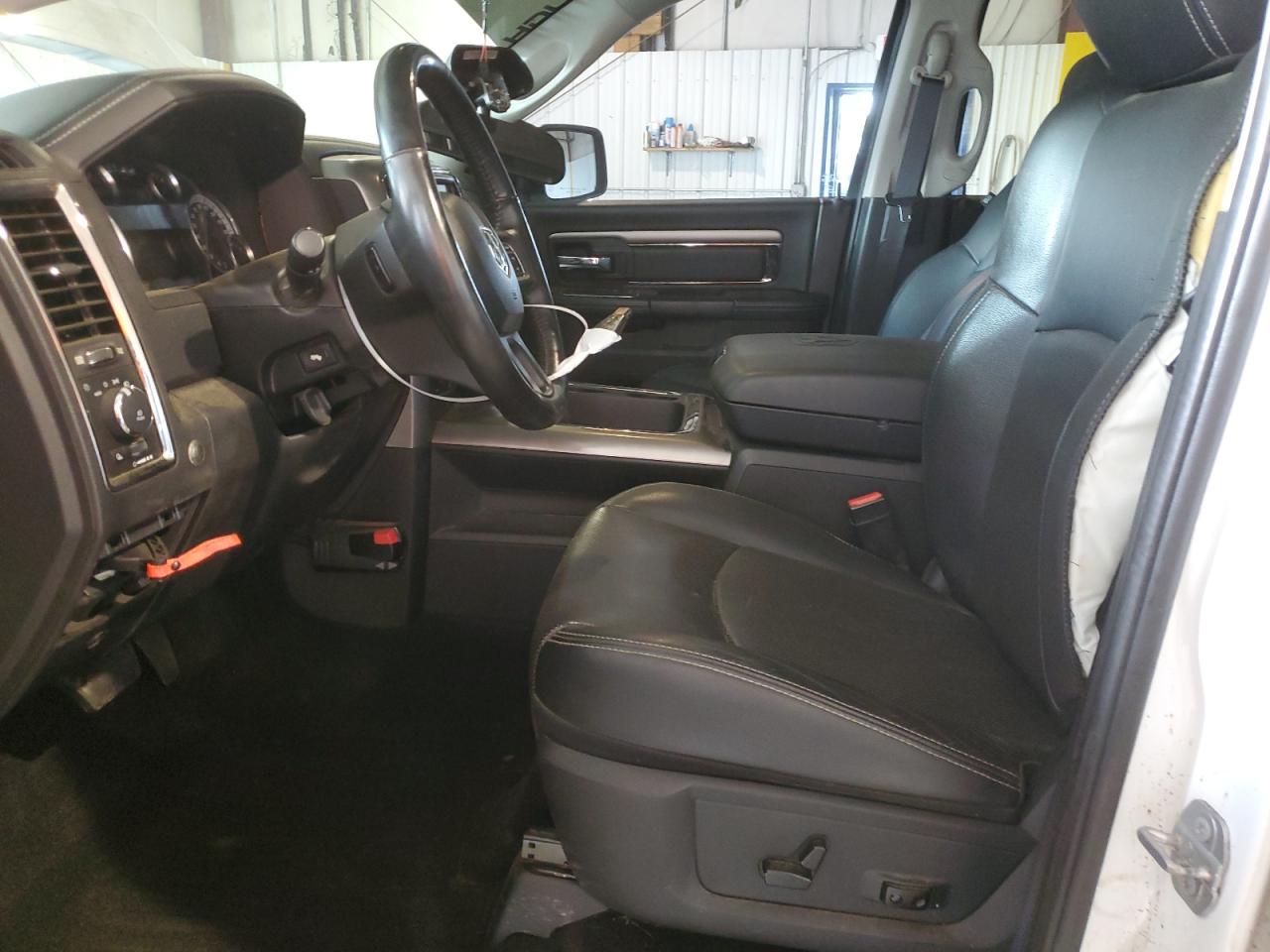 1C6RR7MT5HS782524 2017 Ram 1500 Sport