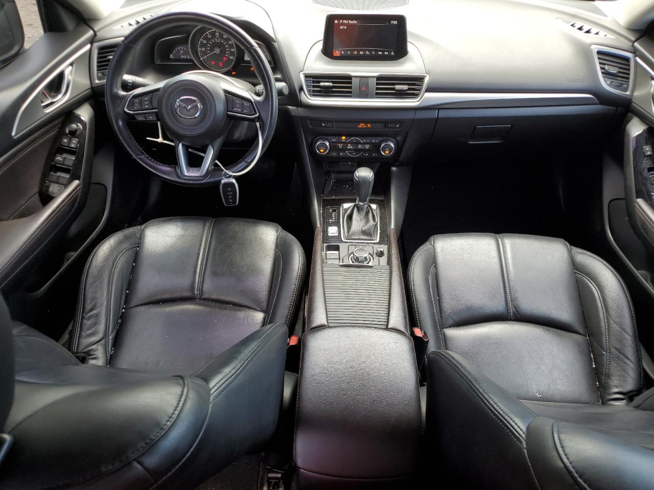 3MZBN1V37JM206995 2018 Mazda 3 Touring