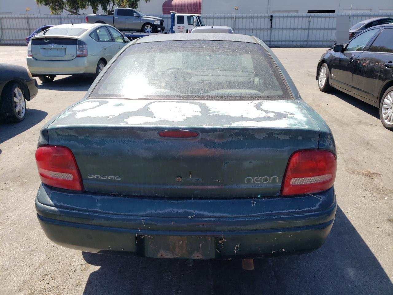 1B3ES47C8WD564358 1998 Dodge Neon Highline